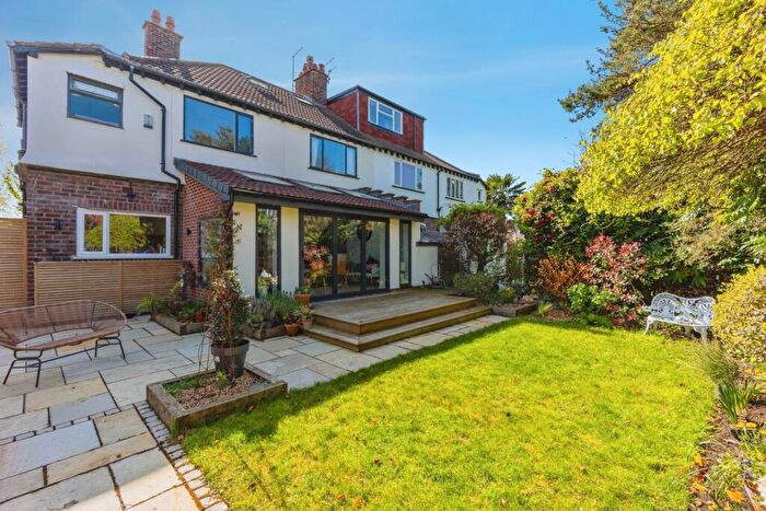 5 Bedroom Semi Detached House For Sale In Meadow Bank, Chorlton, Manchester, M21