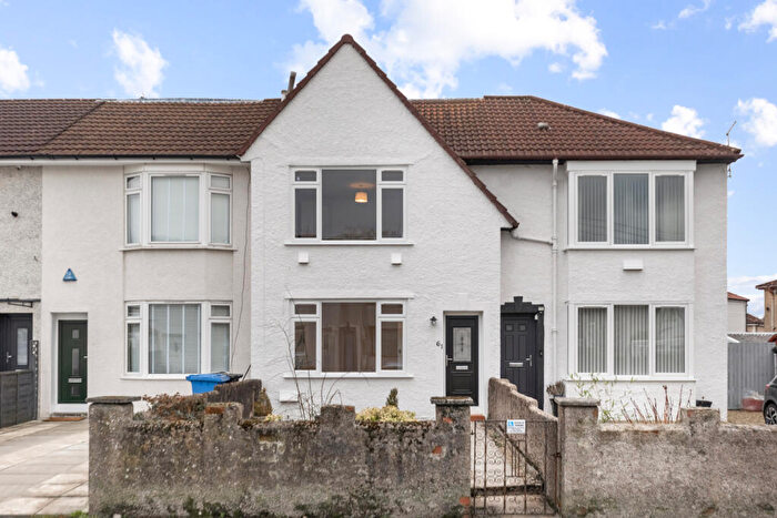 3 Bedroom Terraced House For Sale In Dalgarroch Avenue Clydebank, G81