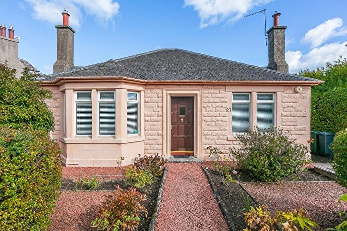 3 Bedroom Detached Bungalow For Sale In Coillesdene Crescent, Edinburgh, EH15