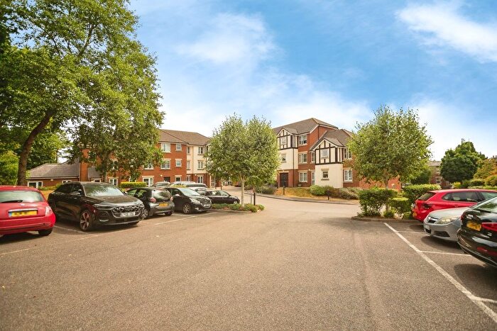 1 Bedroom Flat For Sale In Castle Court (Tonbridge), Tonbridge, TN9
