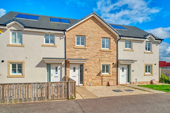 3 Bedroom Terraced House For Sale In Sandstone Crescent, Thornliebank, G46