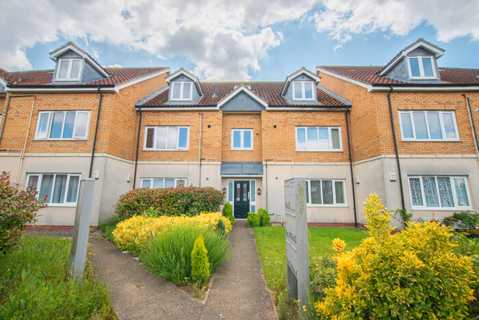 2 Bedroom Flat To Rent In Apartment Walmsley Court, HU15
