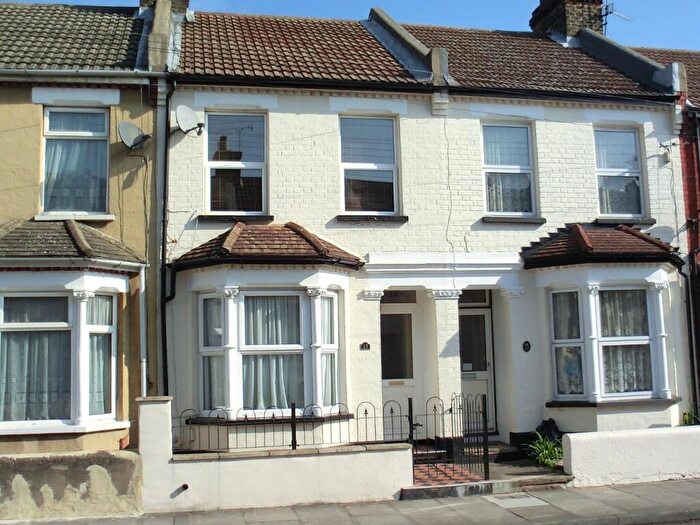 2 Bedroom Terraced House To Rent In Granville Road, Gravesend, Kent, DA11