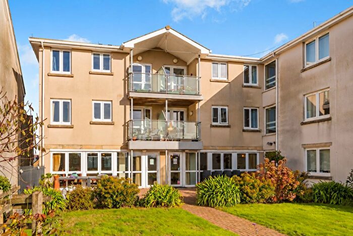 1 Bedroom Flat For Sale In Marina Court, Newquay, TR7