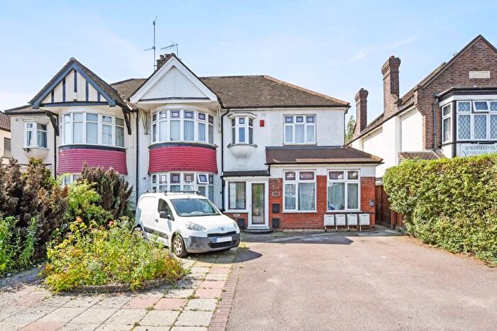Studio For Sale In Pinner Road, Harrow, HA1
