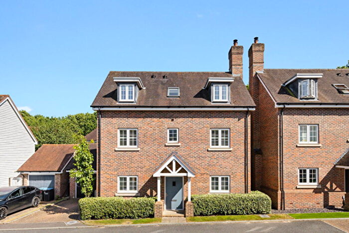4 Bedroom Detached House For Sale In Sheffield Street, East Grinstead, RH19