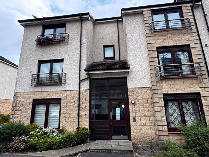 2 Bedroom Flat To Rent In Mill Street, Kirkcaldy, Fife, KY1