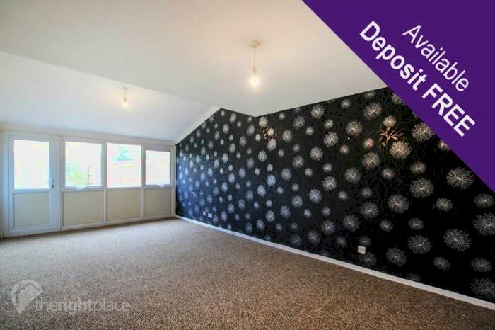 4 Bedroom Terraced House To Rent In Weavers Hill, Fullers Slade, Milton Keynes, MK11