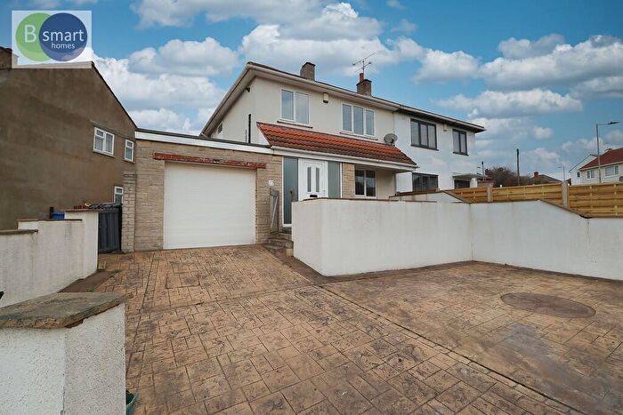 3 Bedroom Semi-Detached House To Rent In Ash Grove, Conisbrough, DN12