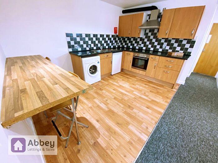 2 Bedroom Flat To Rent In Edric House, The Rushes, Loughborough, LE11