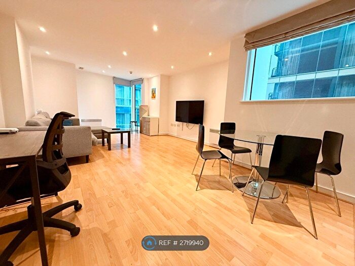 2 Bedroom Flat To Rent In Albert Embankment, London, SE1