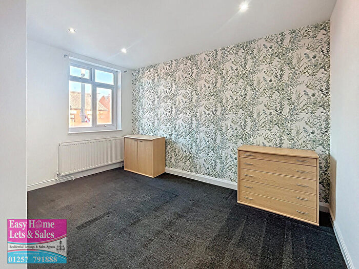 2 Bedroom Flat To Rent In Spendmore Lane, Coppull, PR7