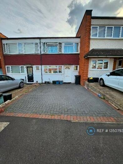 3 Bedroom Terraced House To Rent In Long Green, Chigwell, IG7