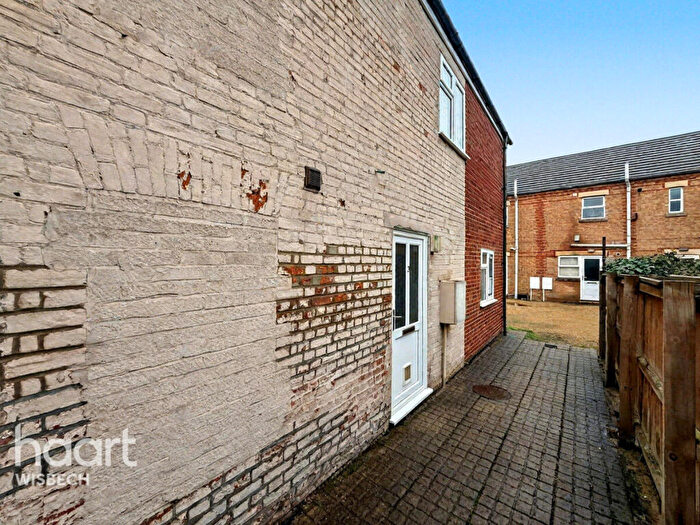 2 Bedroom End Of Terrace House For Sale In Cannon Street, Wisbech, PE13