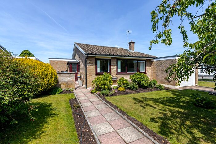 2 Bedroom Detached Bungalow For Sale In Redheath Close, Watford, WD25