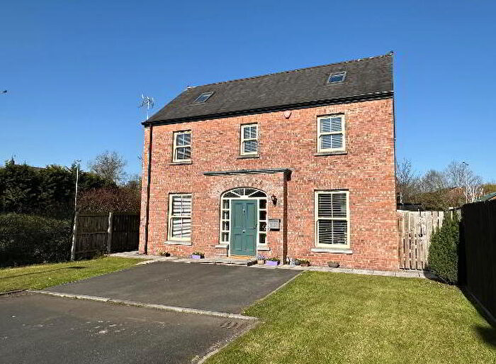 4 Bedroom Detached House For Sale In Moorlands Court, Banbridge, BT32