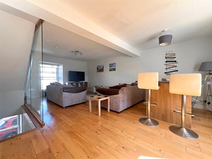 2 Bedroom Flat For Sale In Dew Street, Haverfordwest, Pembrokeshire, SA61