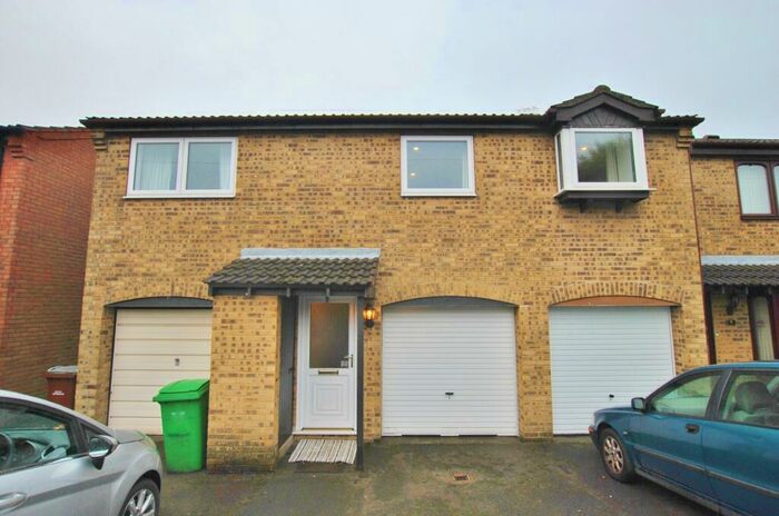 1 Bedroom Apartment To Rent In Corsham Gardens, Nottingham, Nottinghamshire, NG3