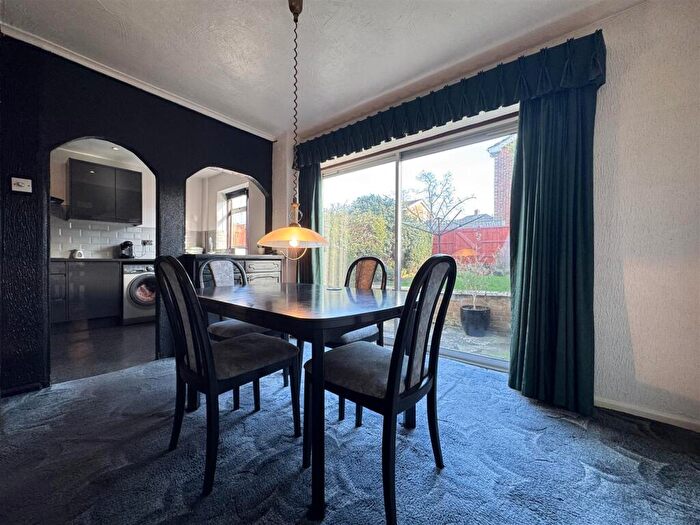 3 Bedroom Terraced House For Sale In Sandringham Close, Stanford-le-Hope, SS17