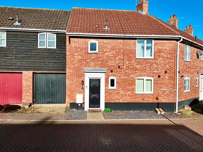 3 Bedroom Terraced House For Sale In Coltsfoot Crescent, Bury St. Edmunds, IP32