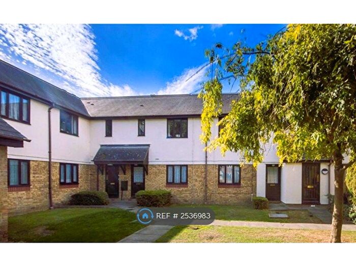 1 Bedroom Flat To Rent In Highwoods, Colchester, CO4