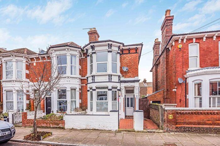 4 Bedroom End Of Terrace House For Sale In Havelock Road, Southsea, PO5