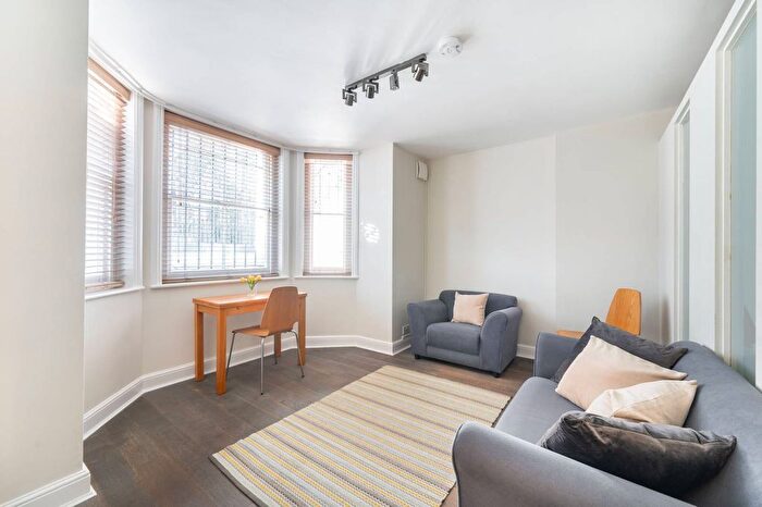 1 Bedroom Flat For Sale In Ladbroke Grove, Ladbroke Grove, London, W11