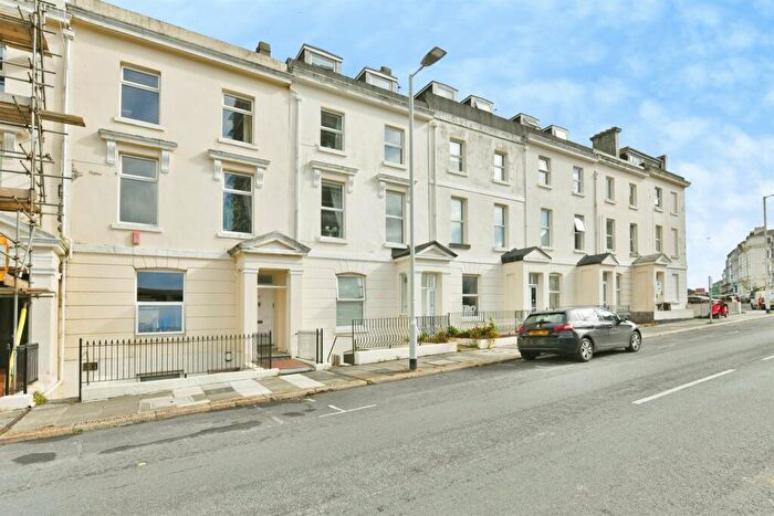 3 Bedroom Maisonette For Sale In Citadel Road, Plymouth, PL1