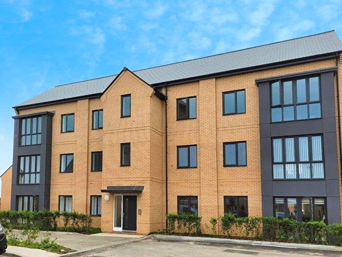 2 Bedroom Flat To Rent In Appleton Road, Folkestone, CT20