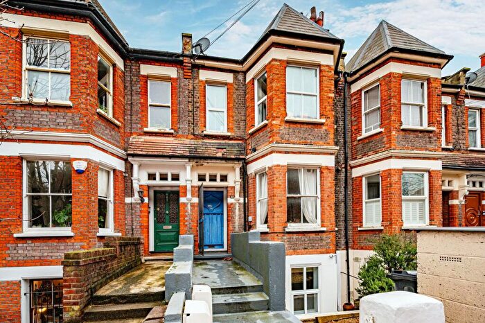 1 Bedroom Flat For Sale In Mount Pleasant Lane, Clapton, London, E5