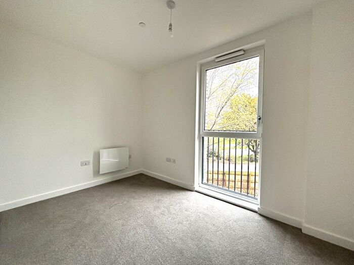 1 Bedroom Flat To Rent In Belgrave Village, Griffiths Close, B12