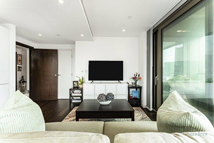 2 Bedroom Flat To Rent In Royal Mint Street, Greater London, London, E1