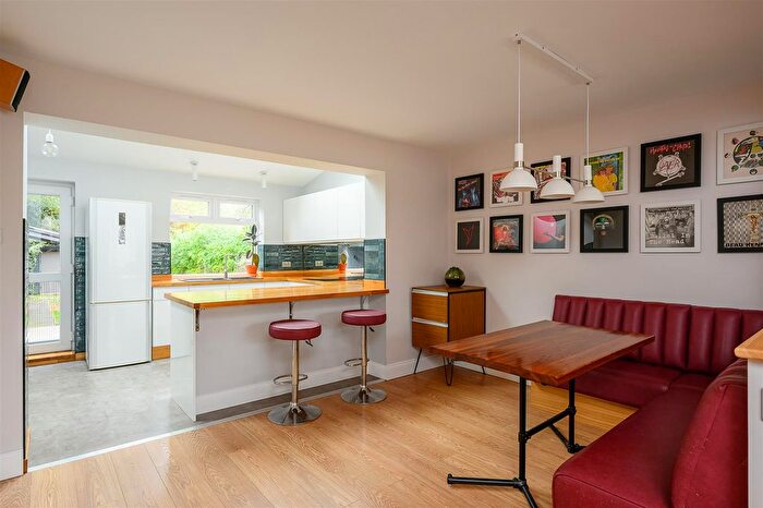 3 Bedroom Semi-detached House For Sale In Hamilton Drive East, York, YO24