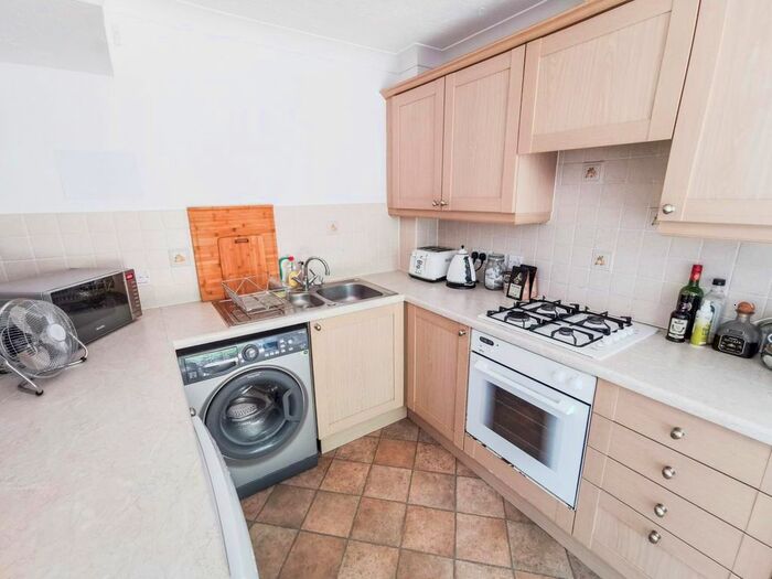 2 Bedroom End Terrace House To Rent In Cheviot Close, Trowbridge, BA14