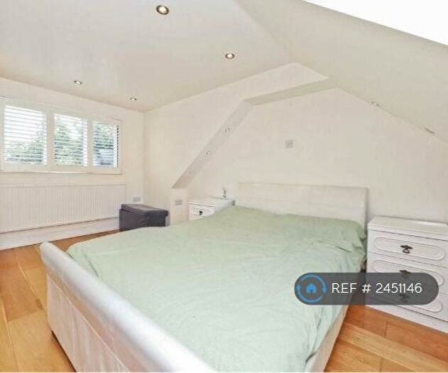 4 Bedroom Terraced House To Rent In Lawn Close, London, HA4