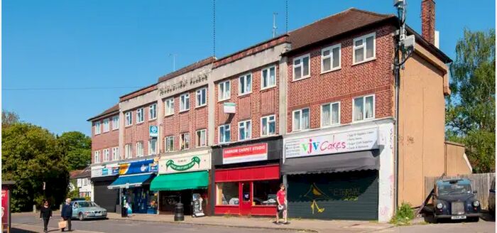 2 Bedroom Flat To Rent In Cannon Lane, Pinner, HA5