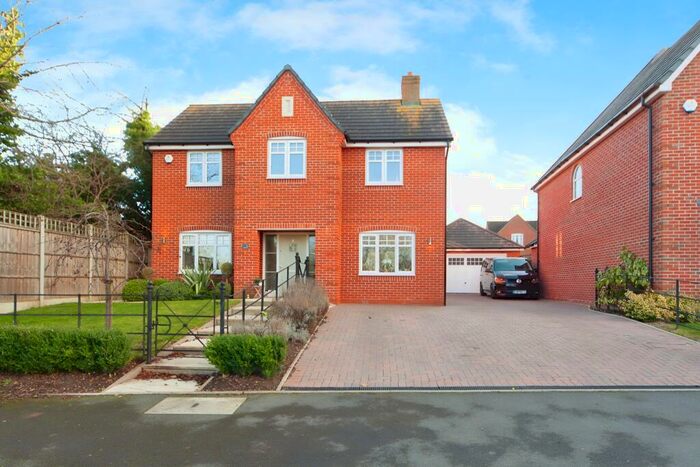 4 Bedroom Detached House For Sale In Leam View, Leamington Spa, CV31