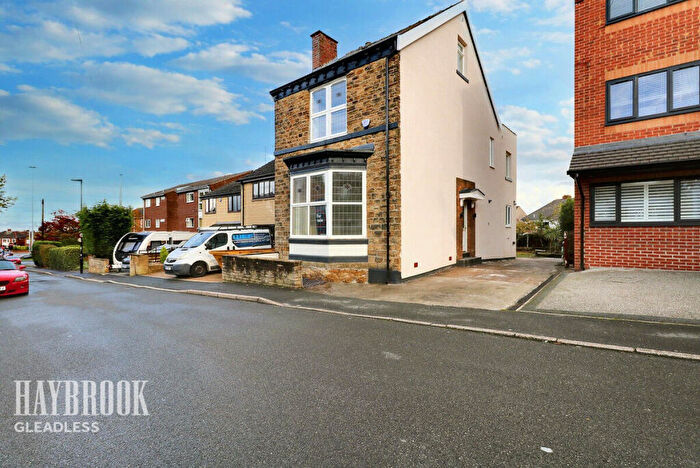 4 Bedroom Detached House For Sale In Smithfield Road, Sheffield, S12