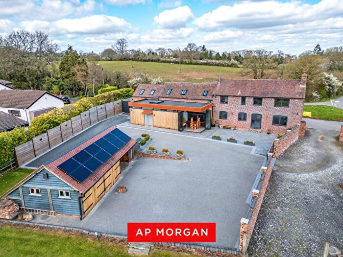 4 Bedroom Barn Conversion For Sale In Spring Lane, Romsley, Halesowen, Worcestershire, B62