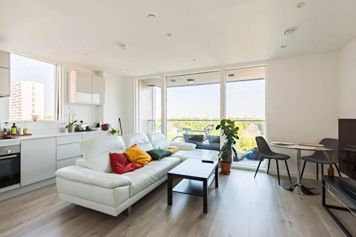 2 Bedroom Flat For Sale In Corsican Square, , Bow, London, E3