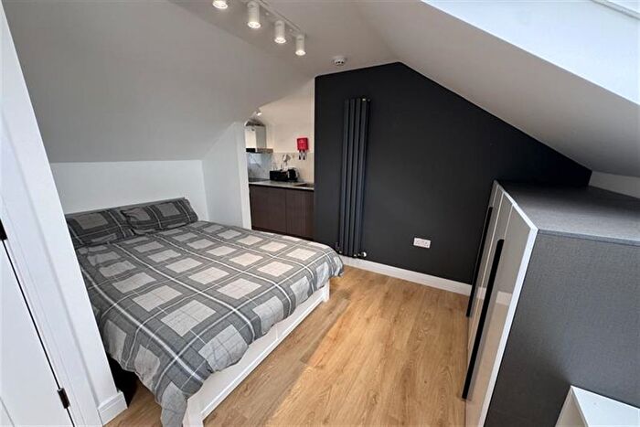 1 Bedroom Flat To Rent In Flat, Sky Point Two, Derby Street, NG9