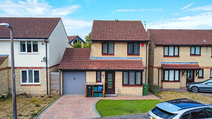 3 Bedroom Detached House For Sale In Staunton Fields, Whitchurch Village, Bristol, BS14