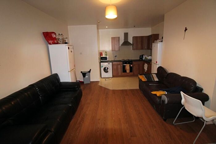 1 Bedroom Flat To Rent In London, SE5