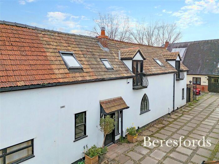 3 Bedroom Semi-Detached House For Sale In The Street, Little Dunmow, CM6