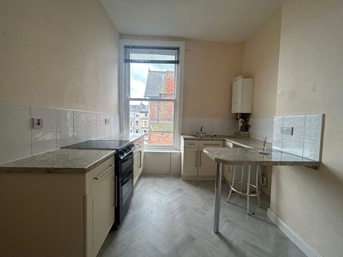 1 Bedroom Flat To Rent In Prince Of Wales Terrace, Scarborough, YO11