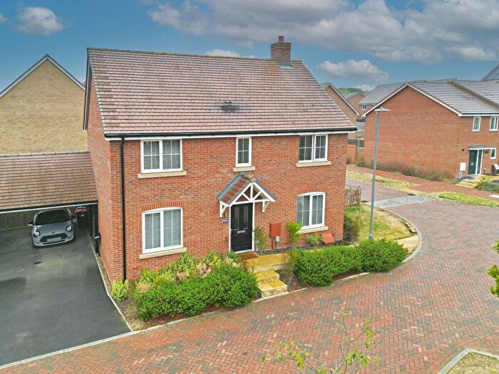 4 Bedroom Detached House For Sale In Burgh Drive, Newton Leys, MK3