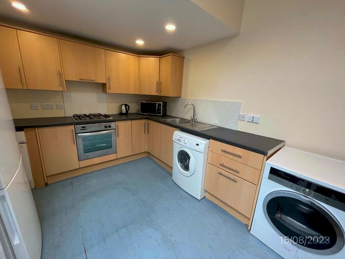 5 Bedroom Terraced House To Rent In King Street, Aberdeen, AB24