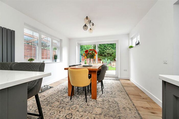 4 Bedroom Detached House For Sale In Priory Road, Loughborough, Leicestershire, LE11