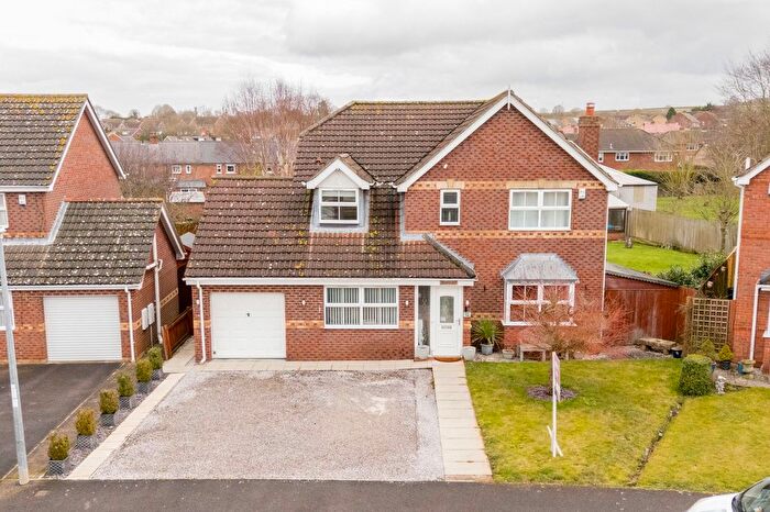 5 Bedroom Detached House For Sale In St. Aiden Close, Market Weighton, York, YO43