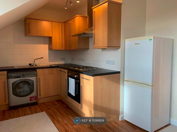 1 Bedroom Flat To Rent In Westbourne, Bournemouth, BH4